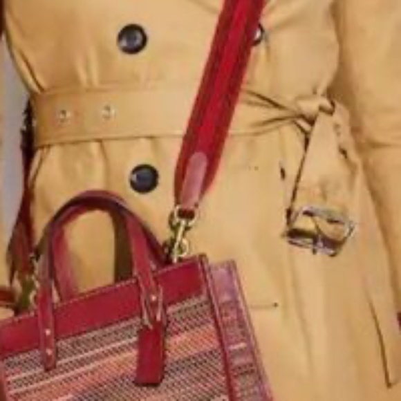 Coach Field Tote 22 in Woven Leather NWT - Picture 8 of 9